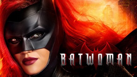 Актриса сыгравшая Бэтвумен обвиняет Warner Bros. и продюсеров сериала в жестоком обращении и сексуальных домогательствах